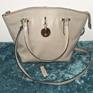 Antonio Melani Elegant Beige Leather Handbag